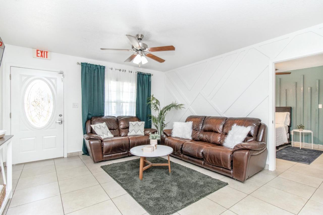 6 Bedroom Bucs Airport Mall Beach Wifi Tampa Eksteriør bilde